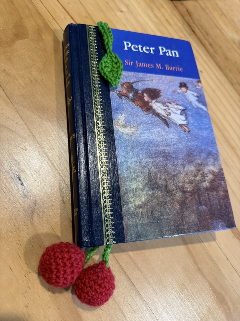 Cherry Bookmark – Free Crochet Pattern